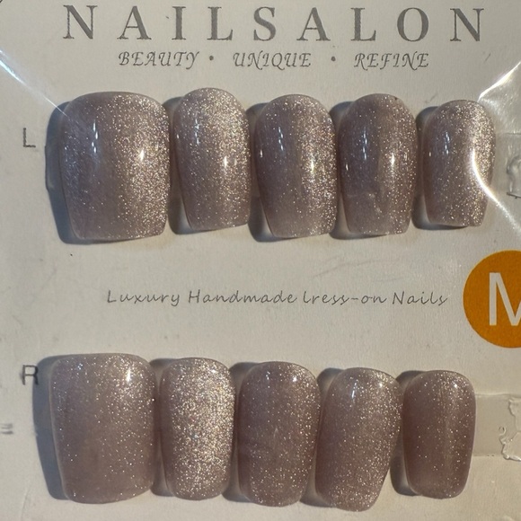 Nail Art Collection Luxury Handmade Press-On Nails – Medium Size - Picture 1 of 1